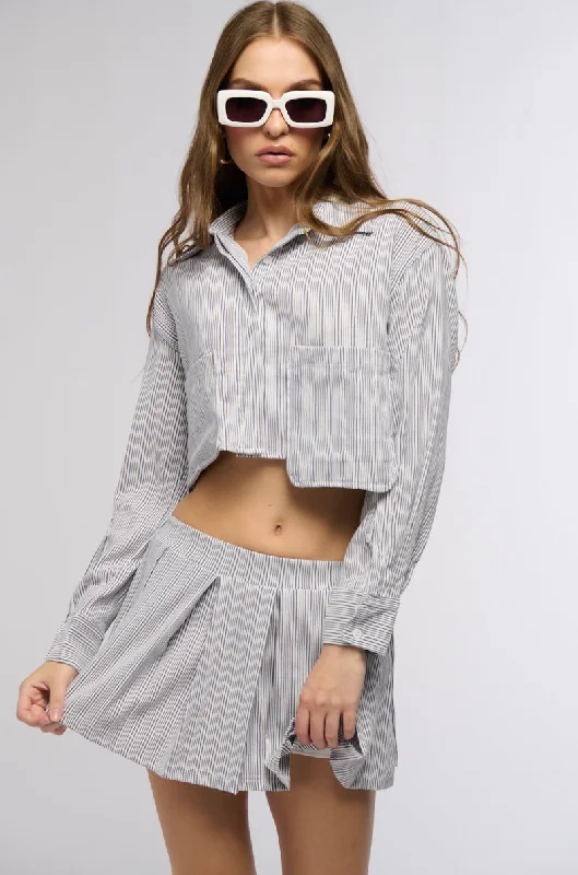 LEAVE IT BETTER BUTTON DOWN BLOUSE Office Formal Blouse