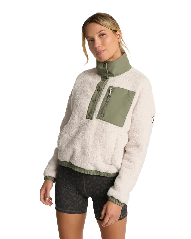 Cozy Sherpa Fleece Jacket in Dune Ribbed Striped Patterned