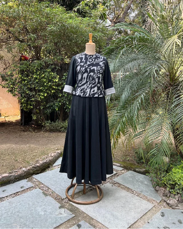 Black Handwoven Cotton & Ikat Long Dress With Tassels (M)
