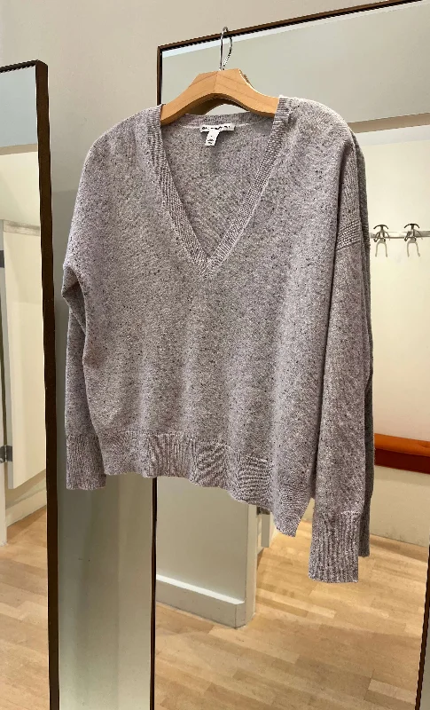 Autumn Cashmere - Relaxed V-Neck sweater in Grey Turtle Neck Boat Neck Asymmetrical Neck Autumn Cashmere - Relaxed V-Neck sweater in Grey Turtle Neck Boat Neck Asymmetrical Neck