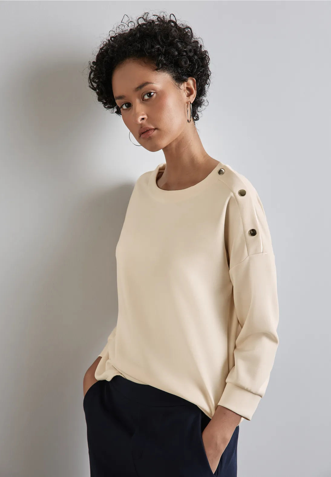 Street One Silk look sweatshirt with button shoulder detail Hoodie with Earth Tones Natural Calm Street One Silk look sweatshirt with button shoulder detail Hoodie with Earth Tones Natural Calm